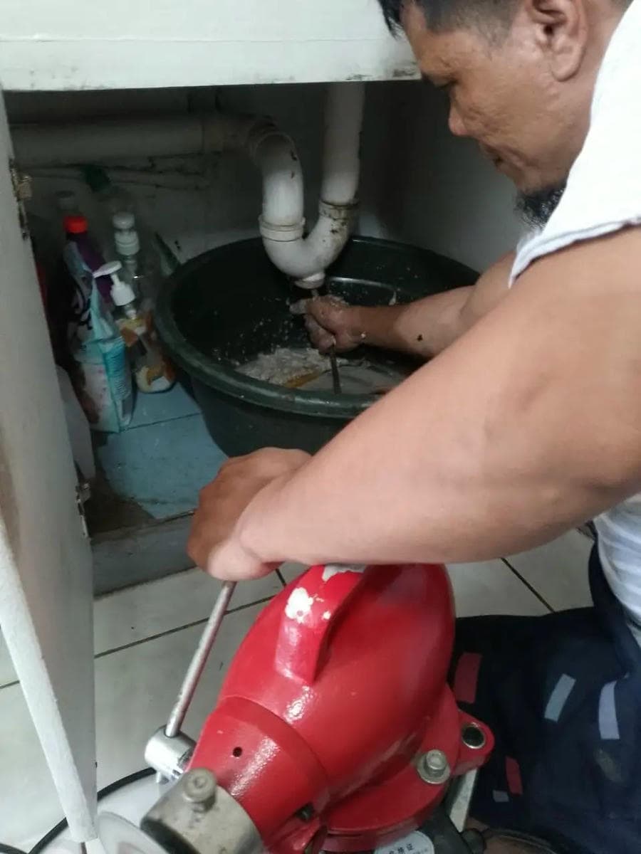 Tuvalet Gideri Açma tesisat çalışması